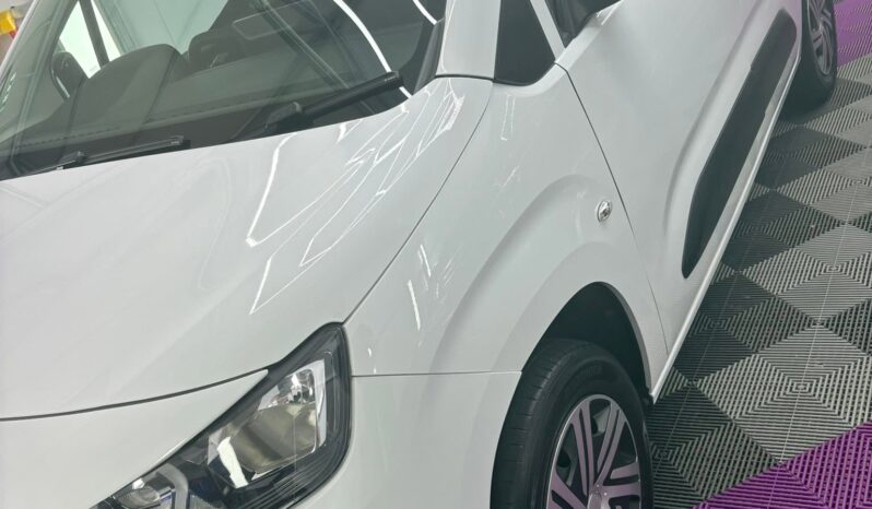 
								Peugeot Partner full									