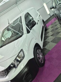 
										Peugeot Partner full									
