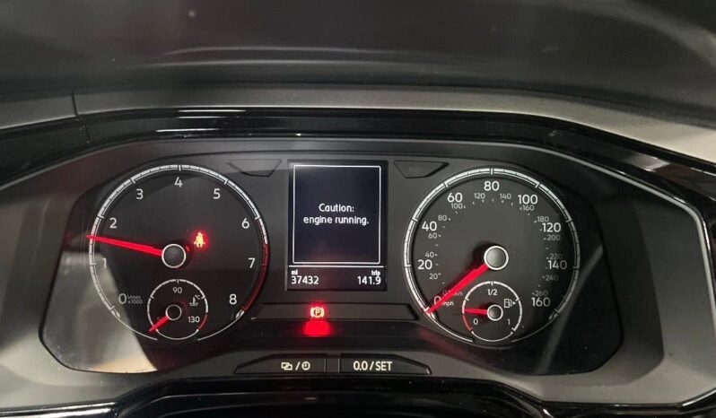 
								Volkswagen Polo full									