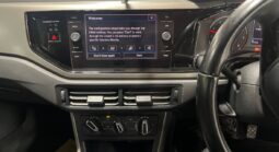 
										Volkswagen Polo full									
