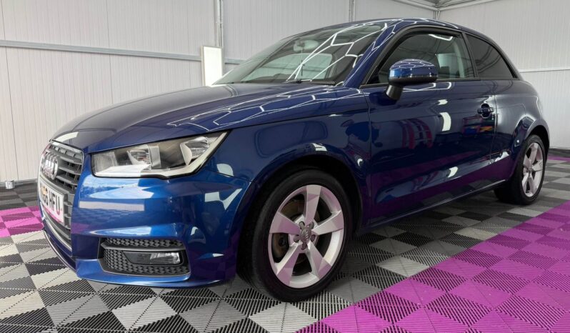 
								AUDI A1 full									