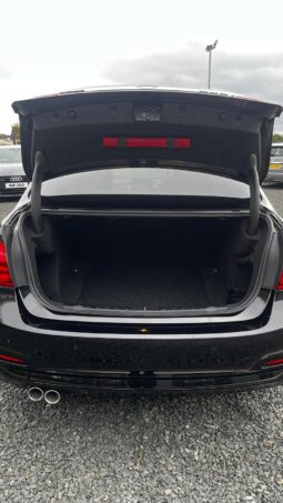 
										BMW 320D 2.0 XDRIVE SE full									